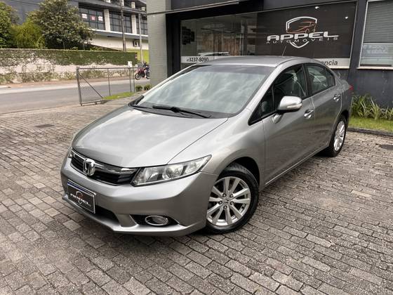 HONDA CIVIC 2.0 LXR 16V FLEX 4P AUTOMÁTICO HONDA CIVIC 2.0 LXR 16V FLEX 4P AUTOMÁTICO